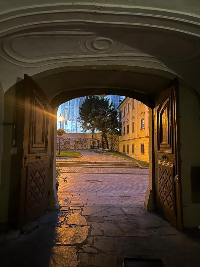 Csaky Palace Bratislava 1 Exterior foto